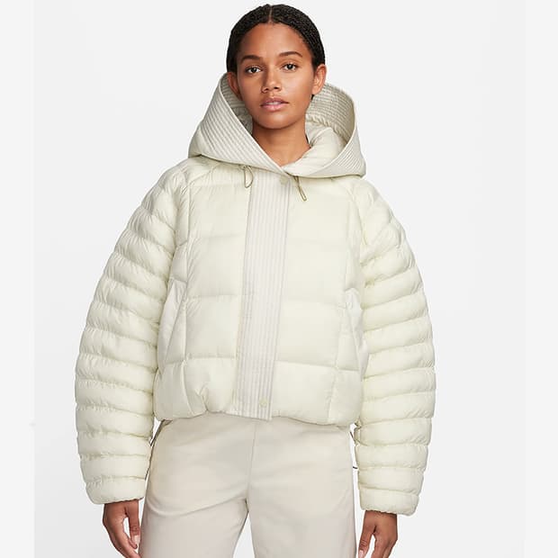 나이키 써마핏 스우시 프리마로프트 푸퍼 후드 크롭 패딩 자켓 M