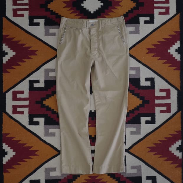 피어스 블랙아웃 커스텀 스터드 팬츠