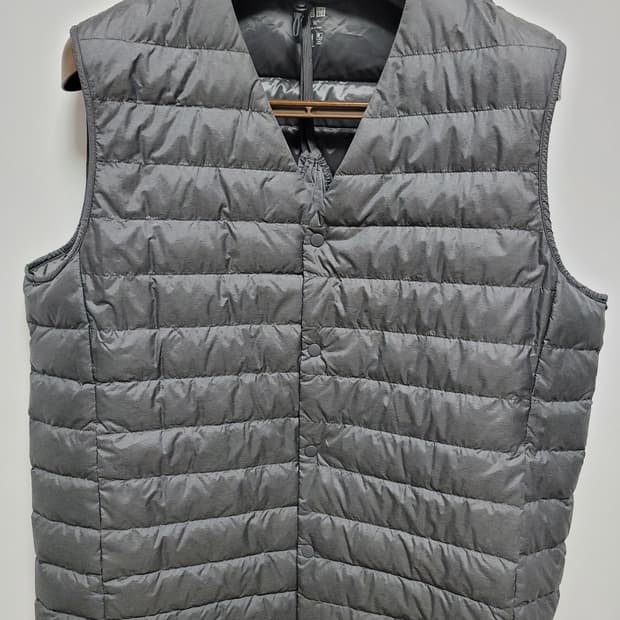 울트라 라이트 다운 베스트