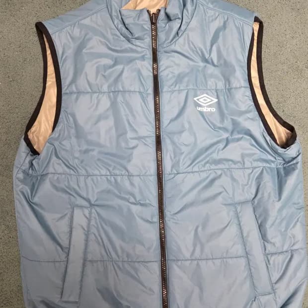 엄브로 패딩 조끼 베스트