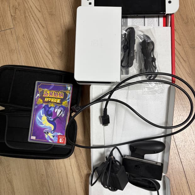 닌텐도스위치 oled + 포켓몬스터 바이올렛 + 케이스
