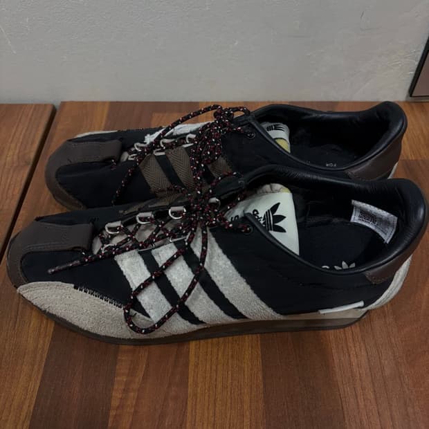 아디다스 송포더뮤트 컨트리 코어블랙 코어화이트