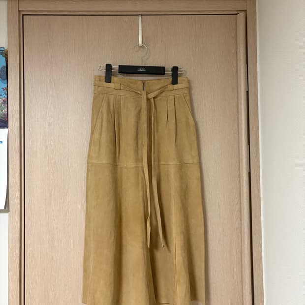 폴로랄프로렌 고트스웨이드 스커트 