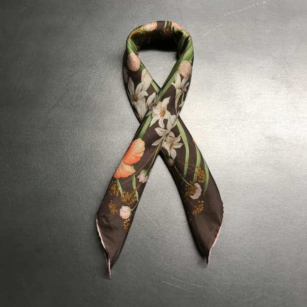 페레가모 실크 스카프