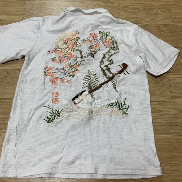 M)하나타비가쿠단 script 오리엔탈 자수 카라티