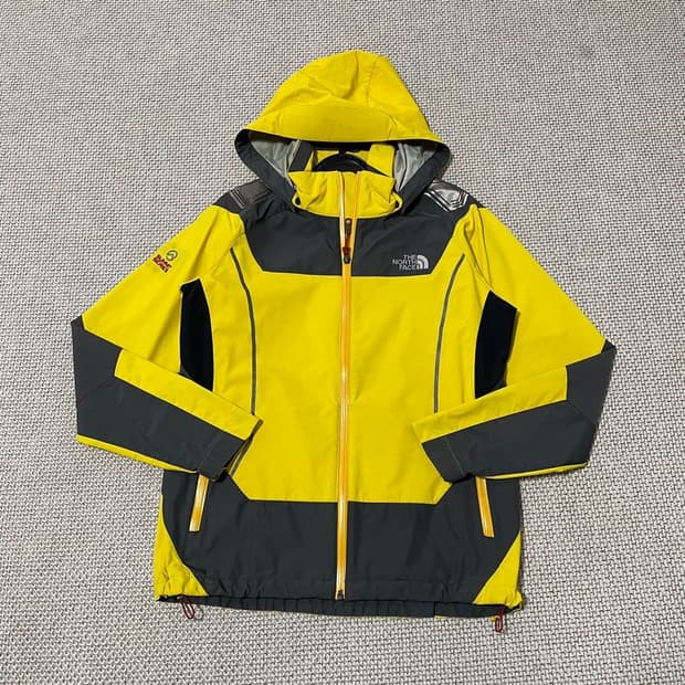 노스페이스. 여성 윈드스토퍼 등산 바람막이. 6743