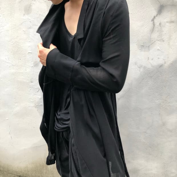 앤 드뮐 미스터 15ss 로브 코트