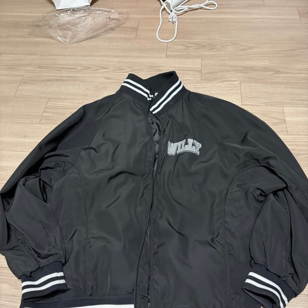 윌리차바리아 베이스볼 자켓