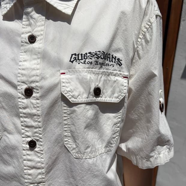 Guess jeans 이글 그래픽 스터드 반팔 셔츠 L