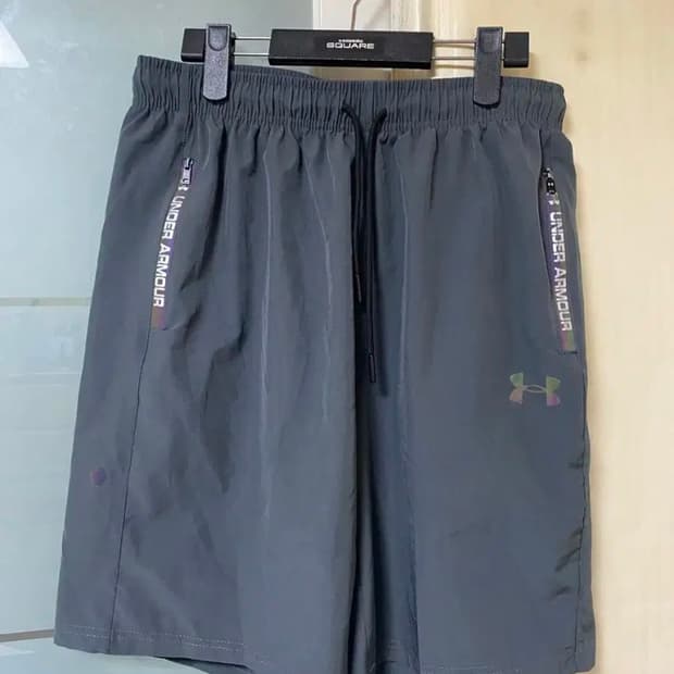 UNDER ARMOUR 언더아머 트레이닝 쇼츠 XL사이즈