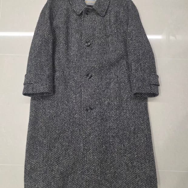 아쿠아스큐텀 아이리쉬 트위드 코트