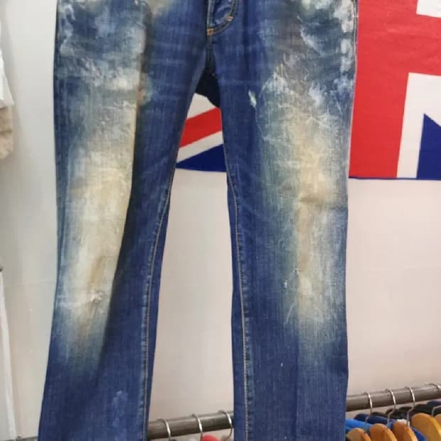 32 디스퀘어드 청바지  