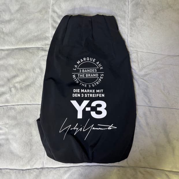 y-3 요지야마모토 사이드 방수지퍼 백팩 블랙
