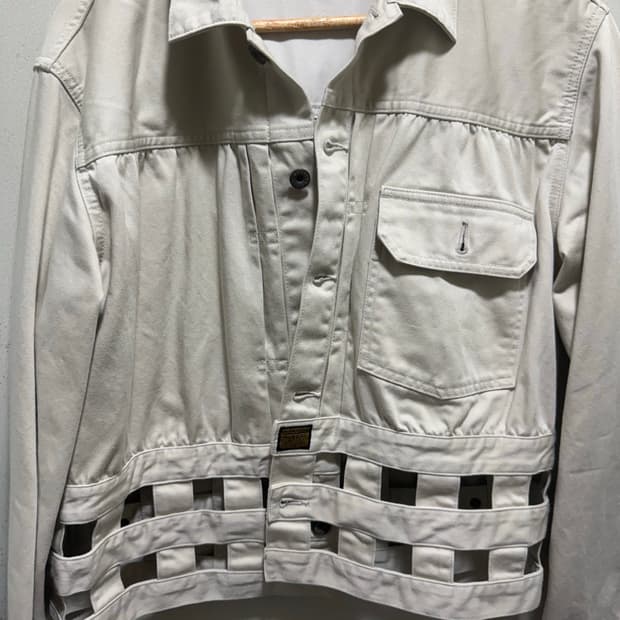 캐피탈 윈도우 페인자켓