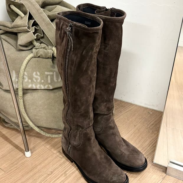 미우 미우 브라운 스웨이드 니 하이 부츠