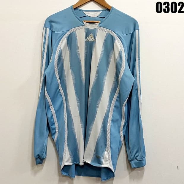 아디다스 롱슬리브 기능성 트레이닝 탑 110 