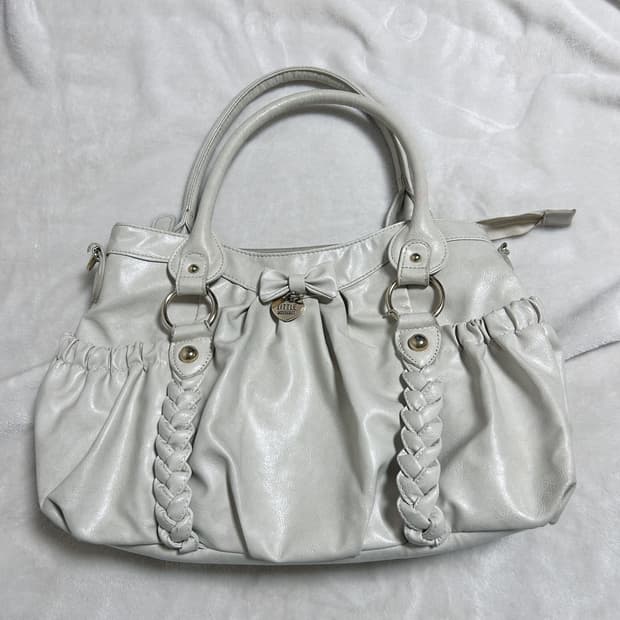 히메갸루 리본 꽈배기 가방