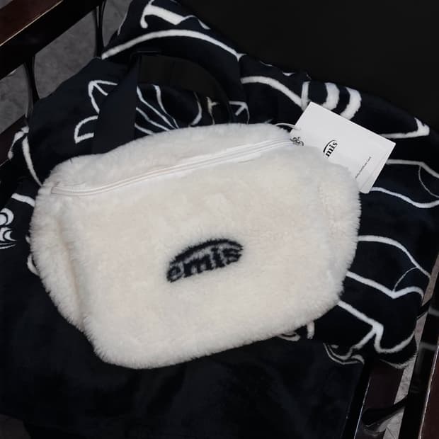 이미스 로고 자카드 워머 페니 백 아이보리 #csz2940