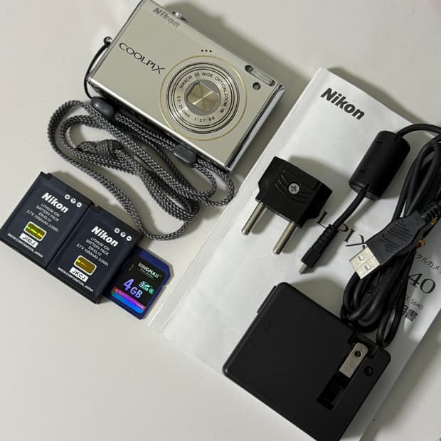 니콘 쿨픽스 S640 빈티지 디카 디지털카메라 골드실버