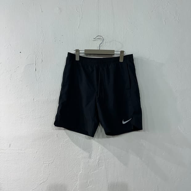 나이키 드라이핏 반바지 L