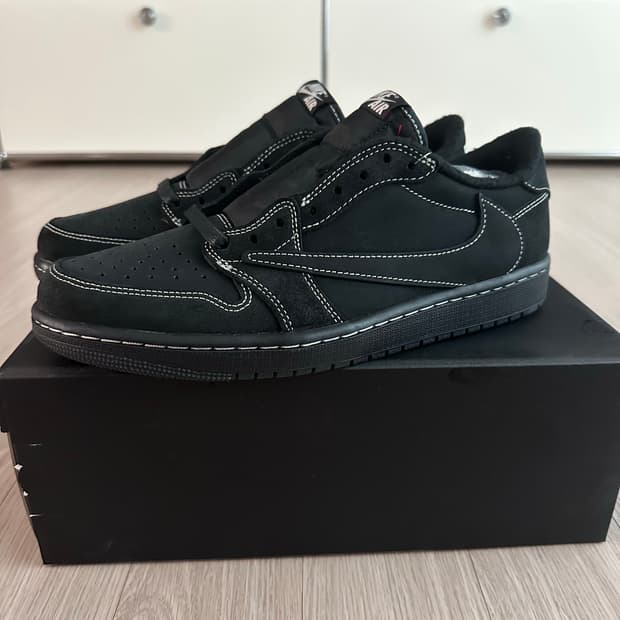 [275] 조던1 X 트래비스 스캇 레트로 로우 OG SP 블랙 팬텀