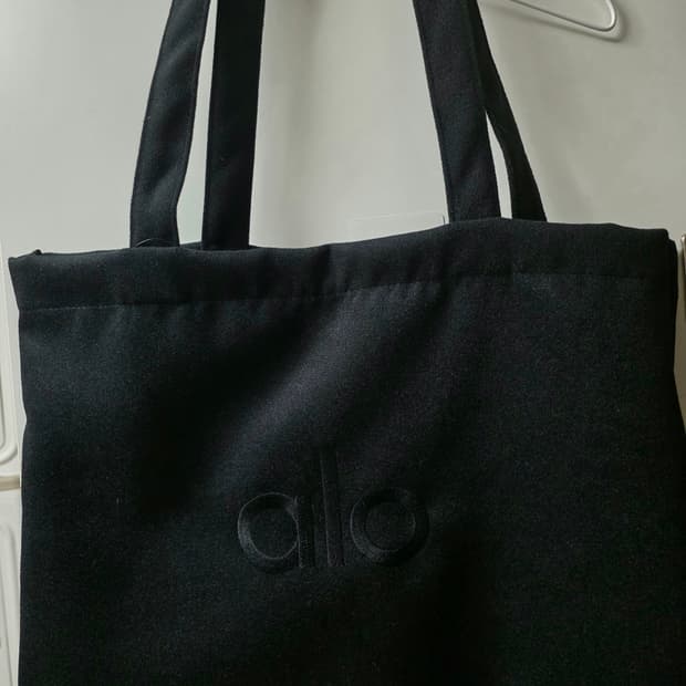 알로 블랙 토트백