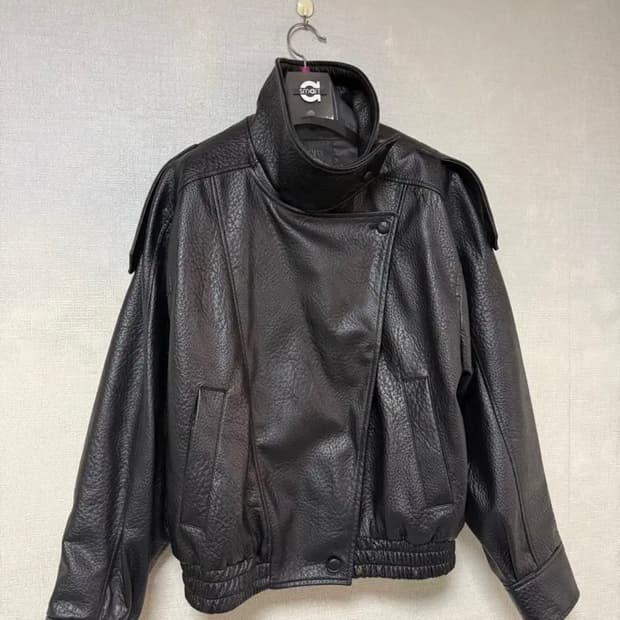 자라 포우 레더 자켓