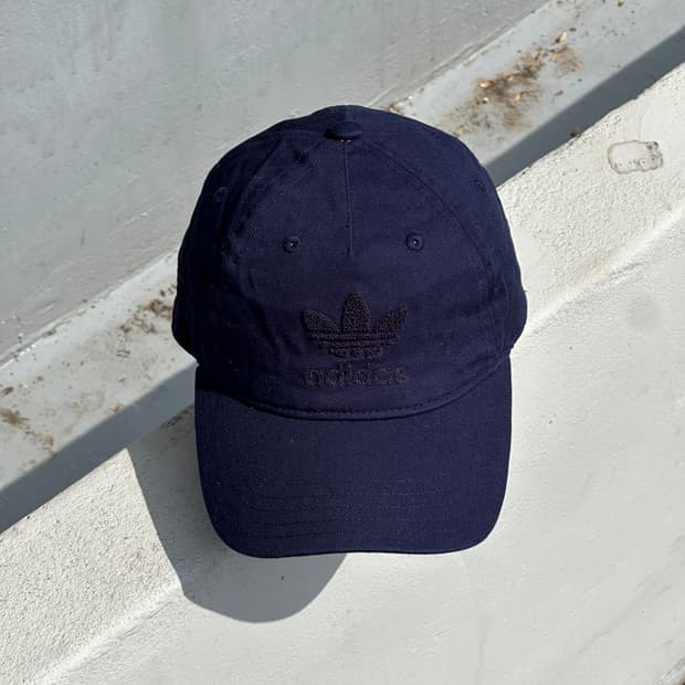 [F] 아디다스 오리지널 트레포일 로고 네이비 볼캡 모자