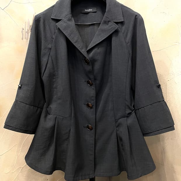 아이잗바바 백밴딩 셔링 자켓 66