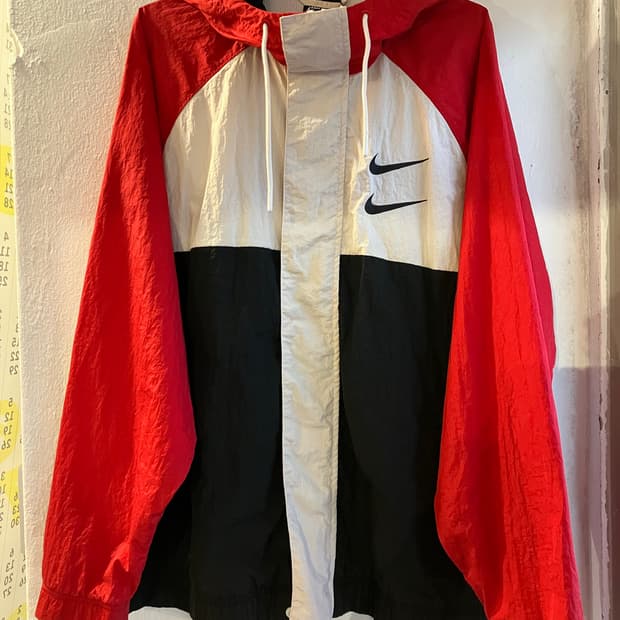 Nike 스우시 바람막이 XL