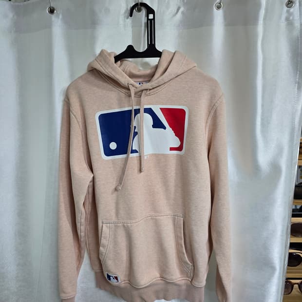 뉴에라 엠엘비 핑크색 후드티 (1462)