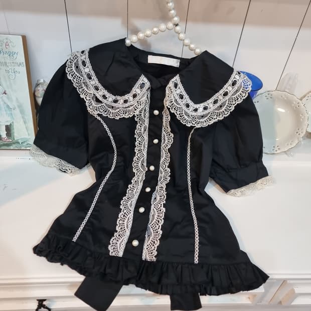 블랙 레이스 카라 블라우스