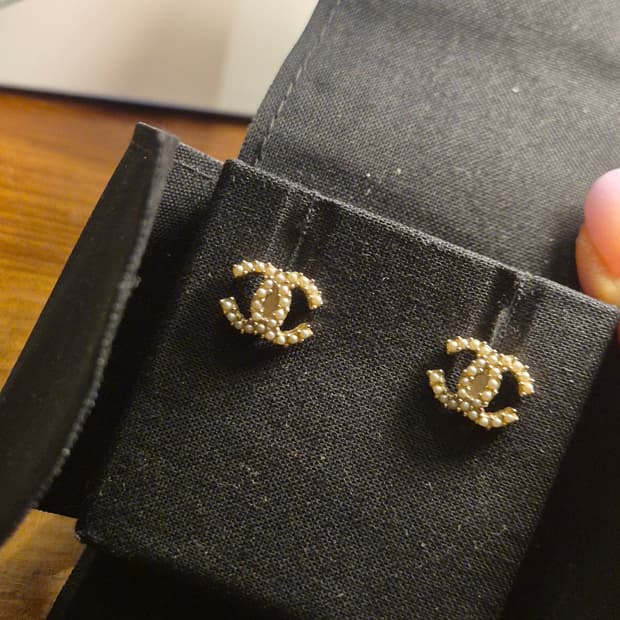 샤넬 CC로고 진주 이어링 귀걸이