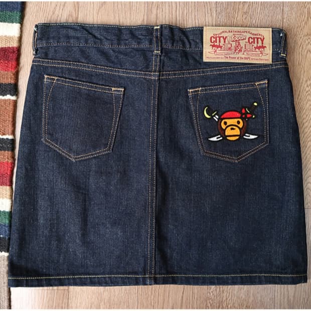 일본판  A BATHING APE 베이프 진청 데님 스커트

최상 컨디션