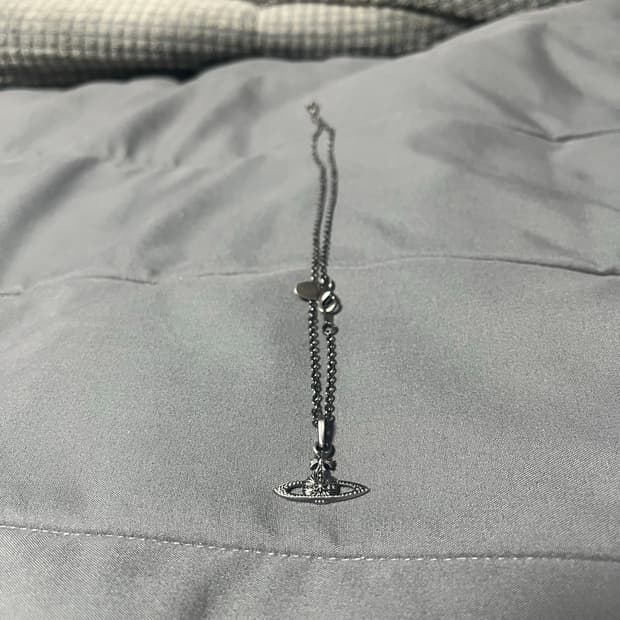 비비안웨스트우드 목걸이