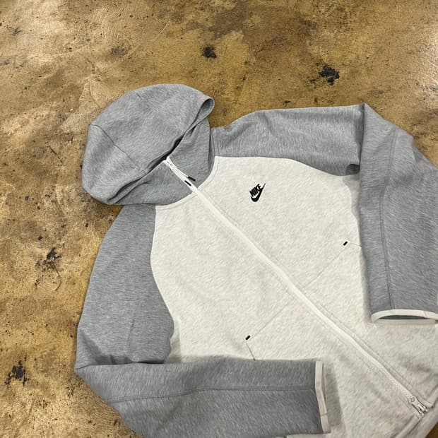 [정품/L] 나이키 테크 플리스 풀집업 후드 그레이 화이트 b18