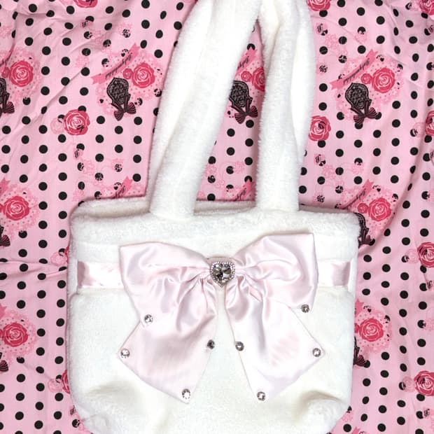 러브루미 히메갸루깔 화이트 퍼 리본 가방