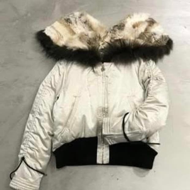 아이보리 후드 케이프 퍼패딩