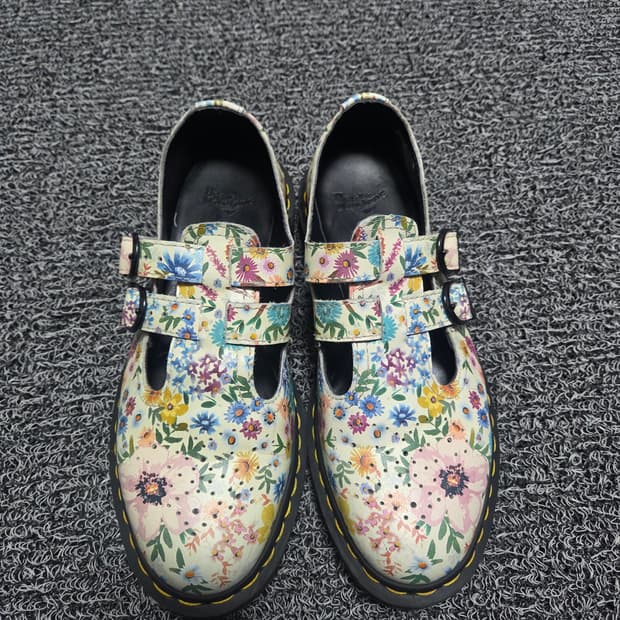 닥터마틴 8065 메리제인/UK6/250