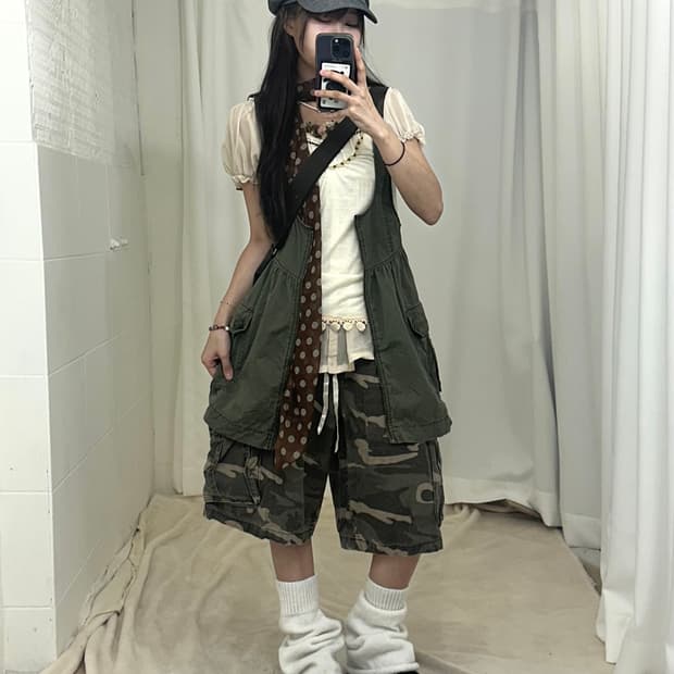 액시즈팜 카키 카고 러힙 코디세트