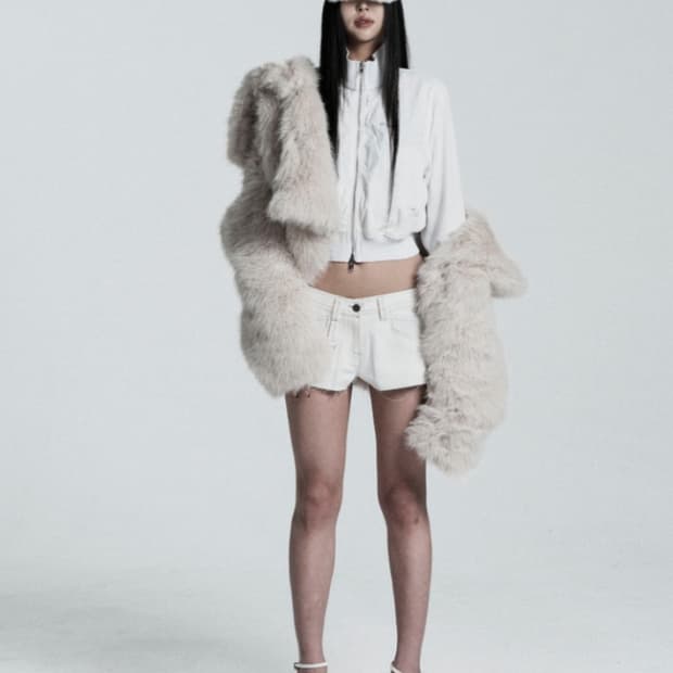 오도어 캐스톤 자켓 화이트