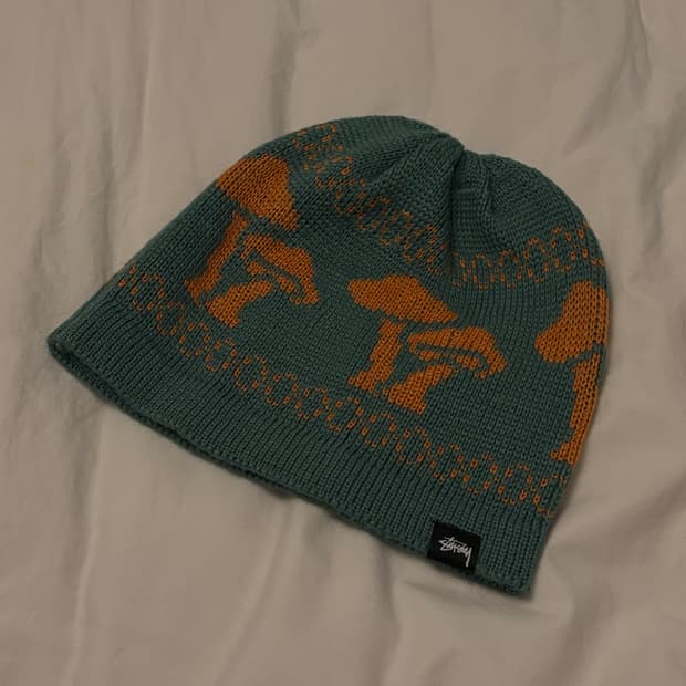 스투시 모헤어 머쉬룸 비니 그린 