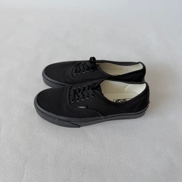 [260]반스(Vans) 블랙 검창 에센틱