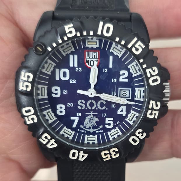 루미녹스 (LUMINOX) 네이비실 S.O.C. 3050 시리즈 스위스 