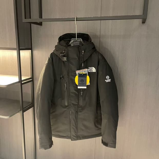노스페이스 히말라야 파카 블랙