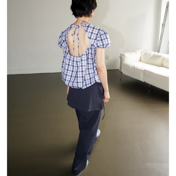 예디아카이브 체크 퍼프 셔링 블라우스 블루