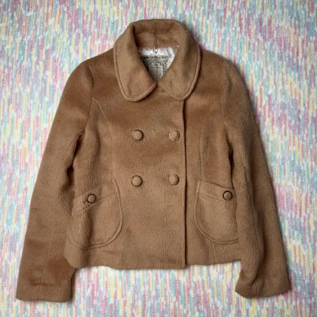 카멜 둥근 카라 숏 코트