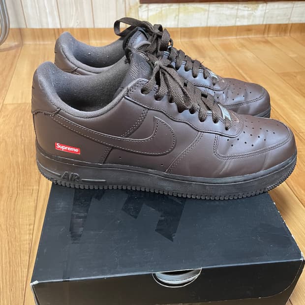 나이키 슈프림 에어포스 바로크 브라운 270 사이즈
