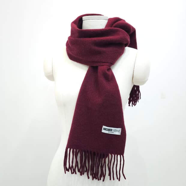 MICHIKO LONDON KOSHINO 클래식 버건디 무지 머플러 