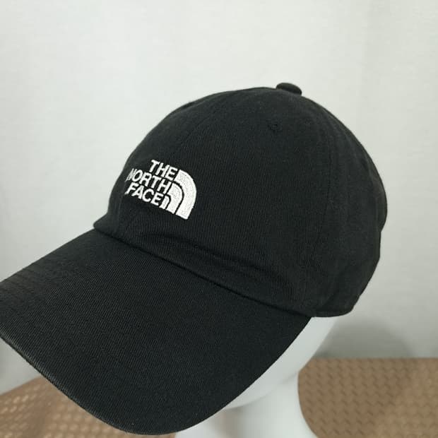 노스페이스 블랙 코튼 화이트 로고 자수 볼캡 P2025